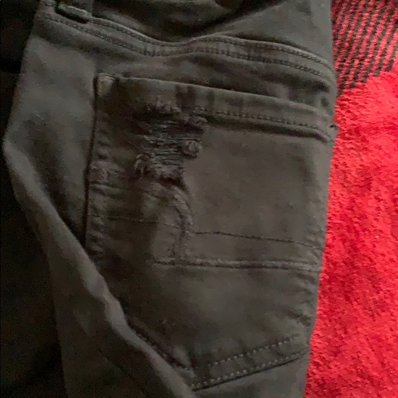 AE Black Ripped Jeans - Picture 8 of 8